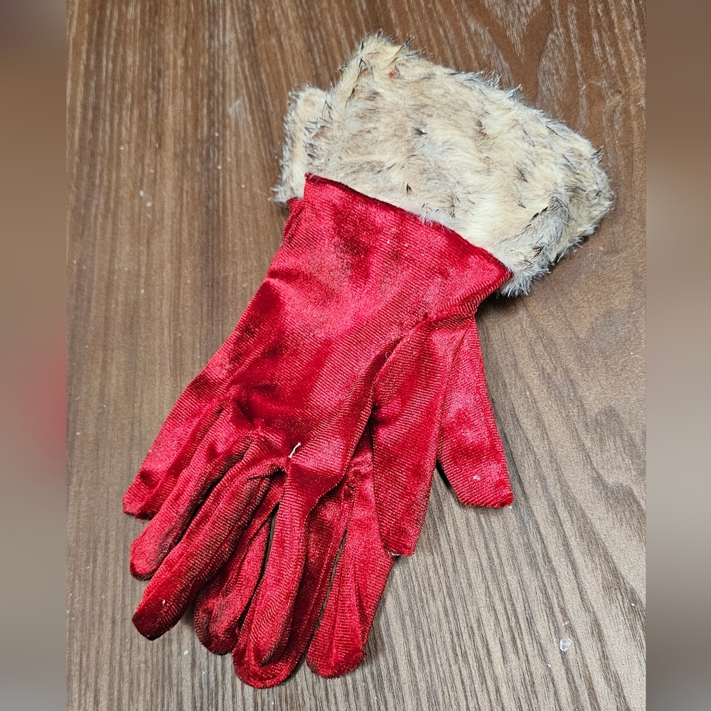 Primitive Grungy Santa's Gloves Christmas